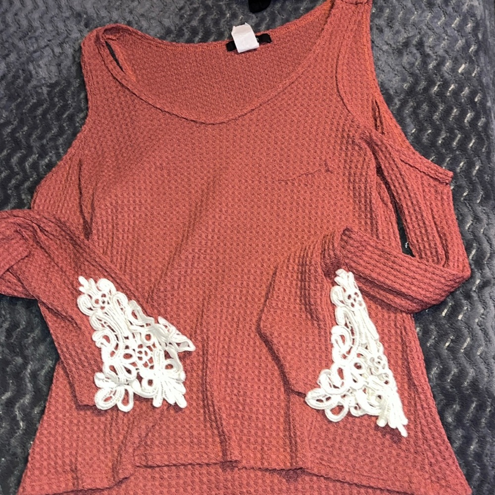 Long sleeve top